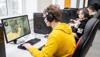 Основы стриминга и базовые навыки игры в Dota 2: столичные школьники стали участникам образовательных онлайн-смен