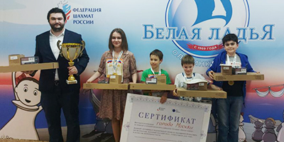 В столице наградили победителей городских турниров по шахматам и шашкам