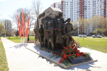 Четыре стрелковые дивизии: в столице открыли памятник участникам Московского народного ополчения 1941 года