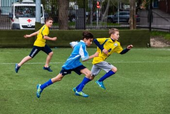 24 школьных спортивных клуба приняли участие в футбольном турнире