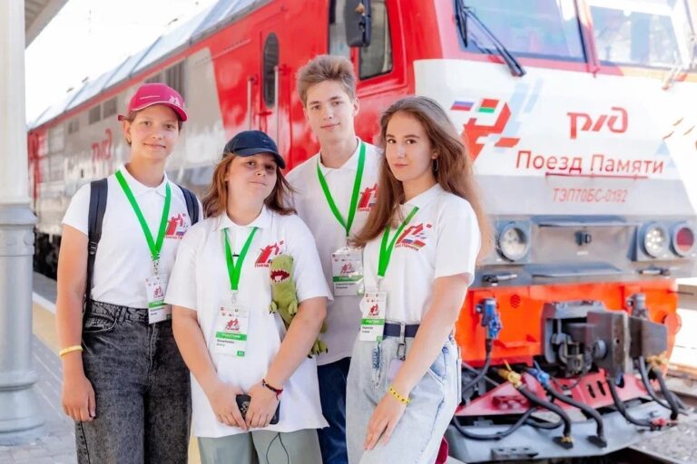 Юные москвичи приняли участие в международном патриотическом проекте
