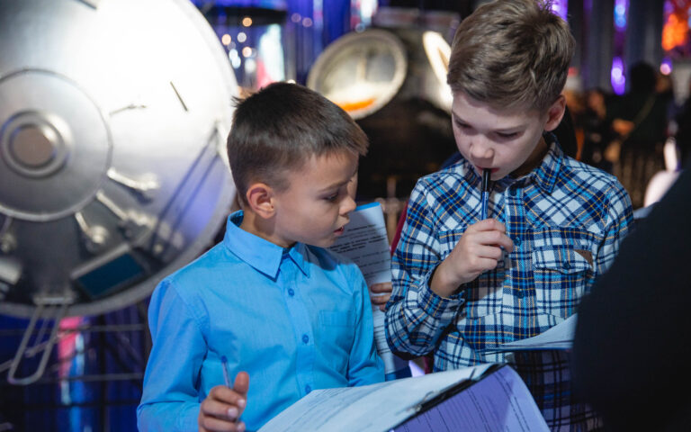 Столичные педагоги смогут проводить уроки на основе выставочных материалов Музея космонавтики
